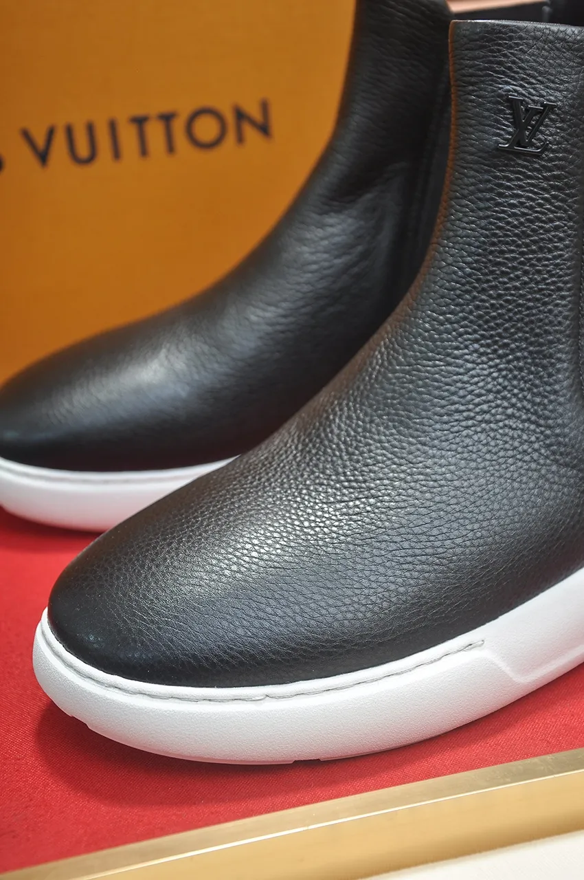 Men's men's shoes 💰740💶[LOUIS VUITTON] (original order) new style 🍀LV Louis Vuitton * - top version of LV classic trendy shoes! Made of imported original cowhide, water-dyed cowhide lining, and original wear-resistant rubber foam outsole! High quality products! Code number 39-45 (45 customized)